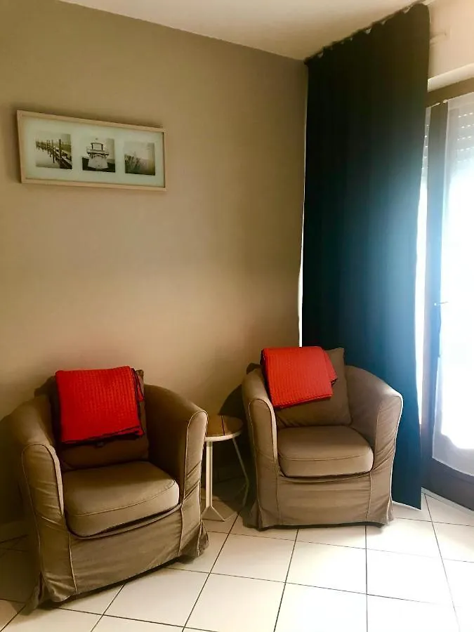 7 Boulevard Des Cotes Aix-les-Bains 0*,