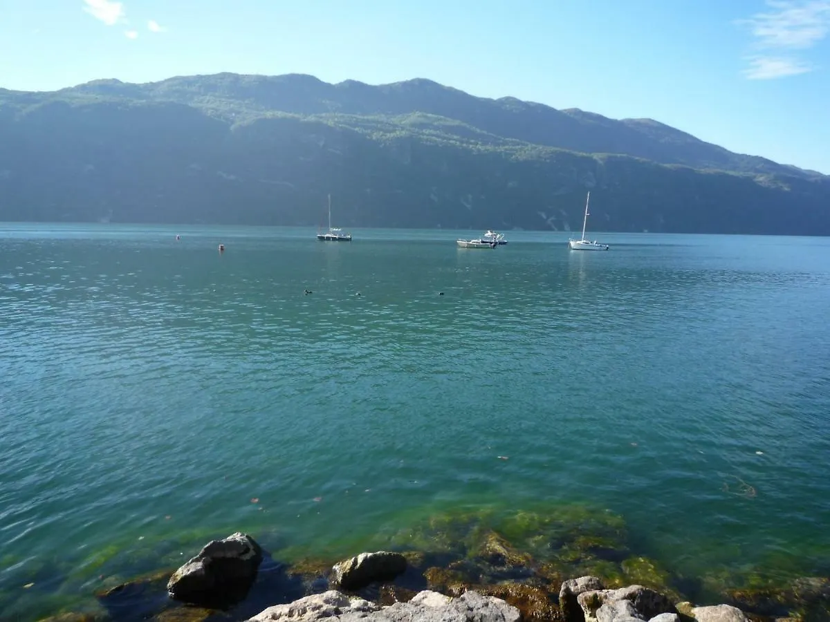 7 Boulevard Des Cotes Aix-les-Bains 0*,  France